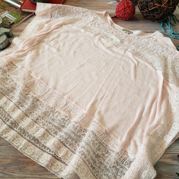 Lucky Brand Tops - 🔥 Lucky Brand 🔆 Lace Detail Top - NWT